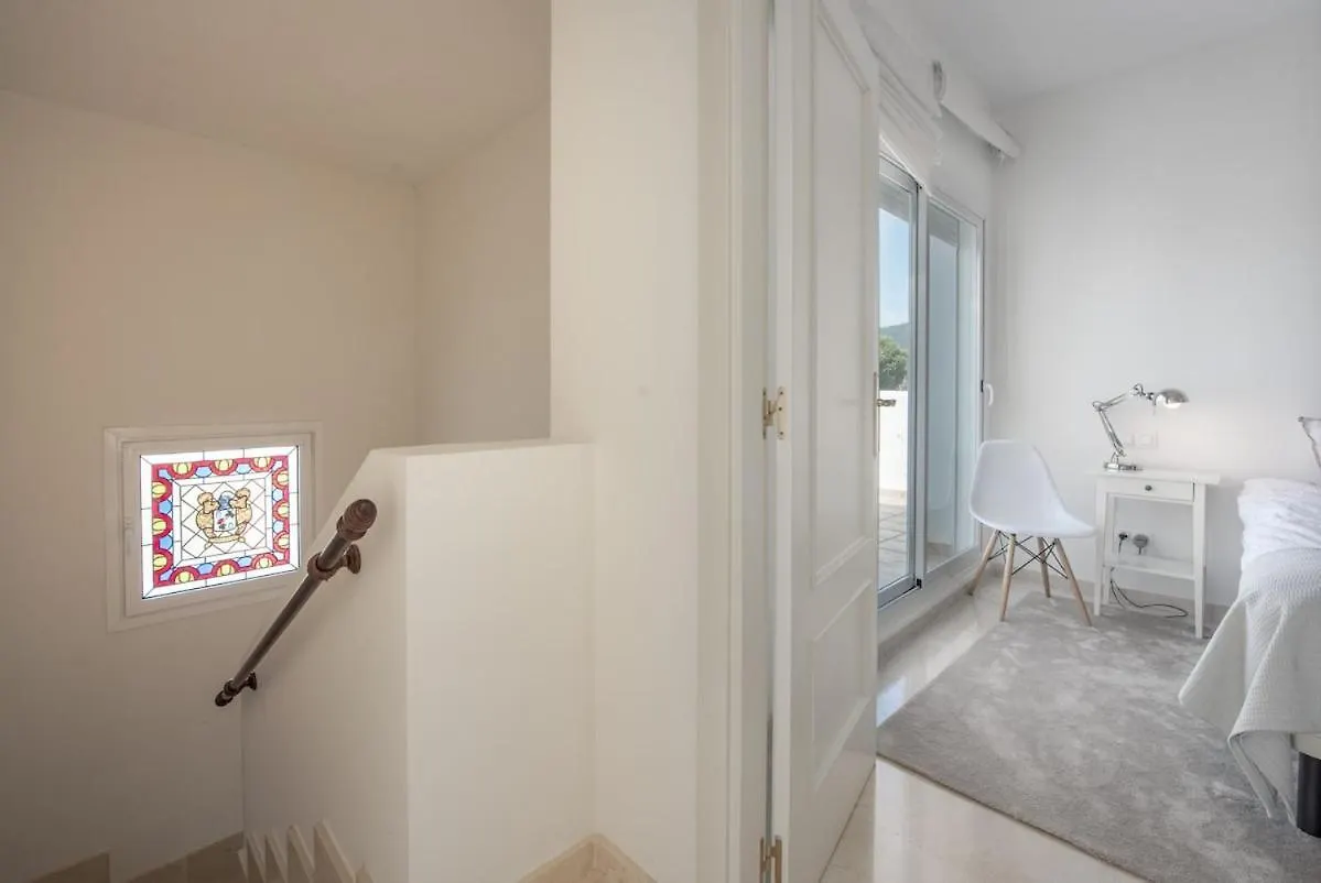 Sun-Kissed Duplex Penthouse Apartman Marbella