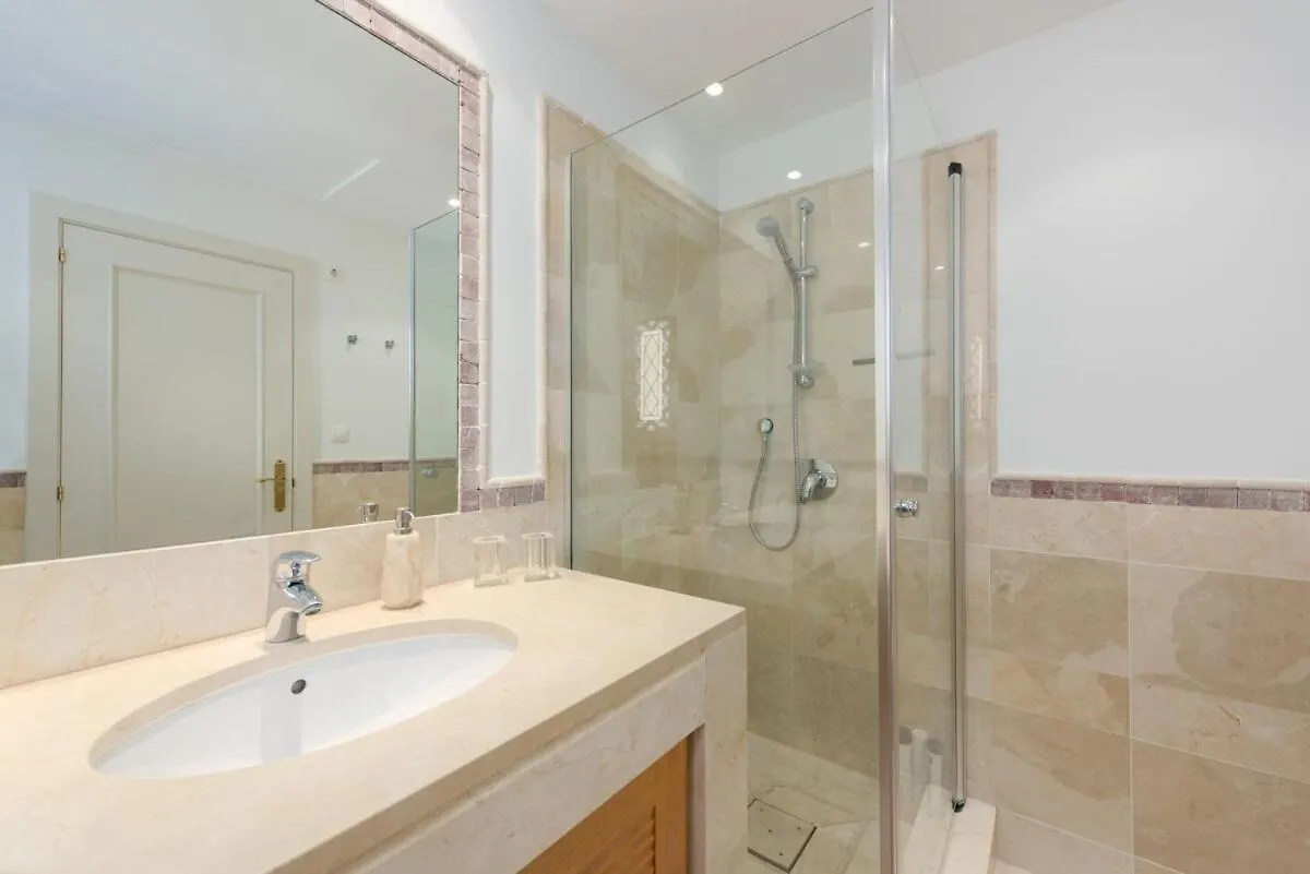 Sun-Kissed Duplex Penthouse Daire Marbella İspanya