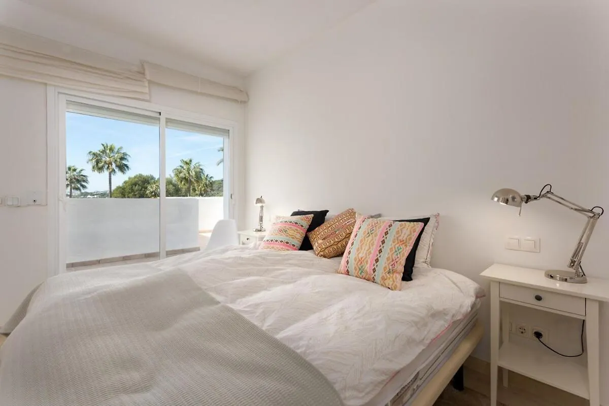 Sun-Kissed Duplex Penthouse Apartman Marbella